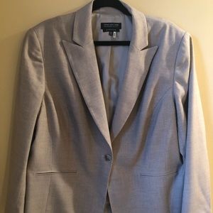Women’s Jones New York Suit